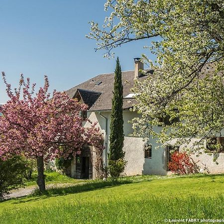 Gite Du Porche Saint-Jean-de-la-Porte Buitenkant foto